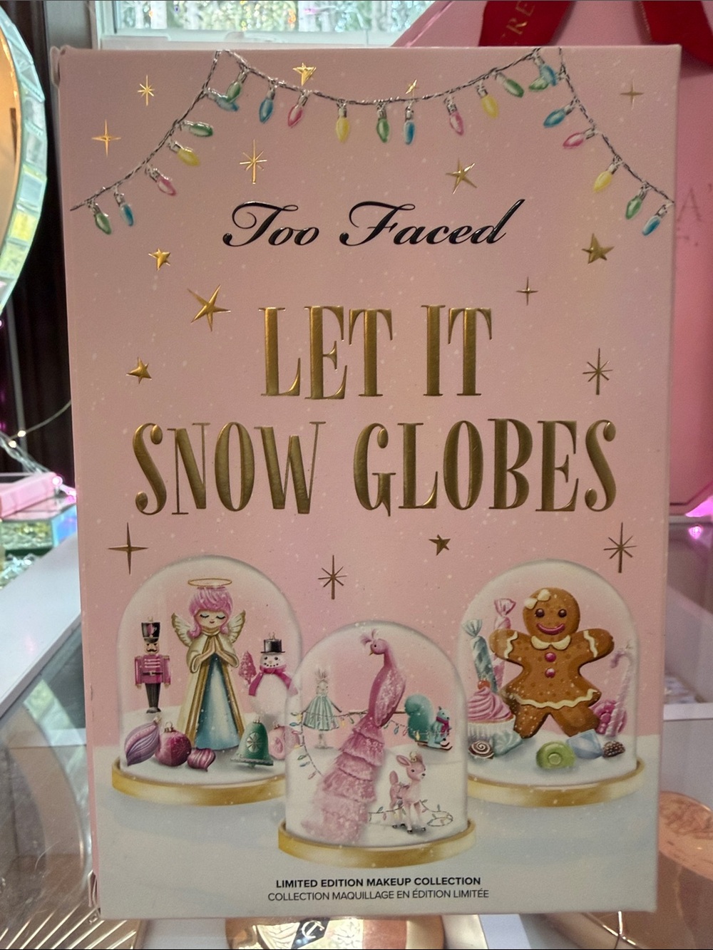 Too Faced Let It Snow Globes Eyeshadow Palette - Pink